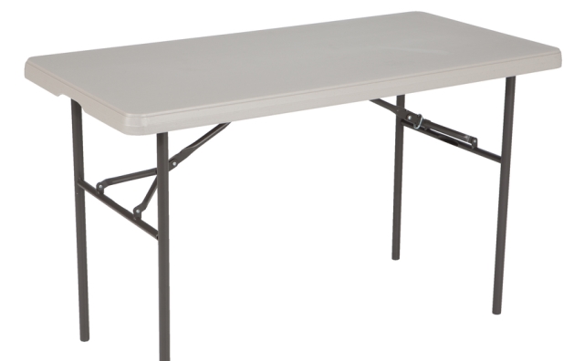 4x2 plastic folding table